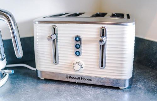 3 Bedroom Semi-Detached Home Sleeps 5 with Driveway - Foto 59