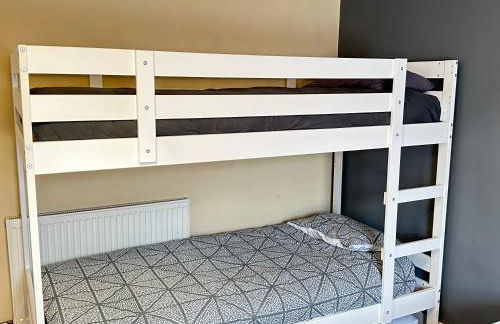 Llanidloes Townhouse-pet-friendly-sleeps 7-Mid Wales - Foto 14