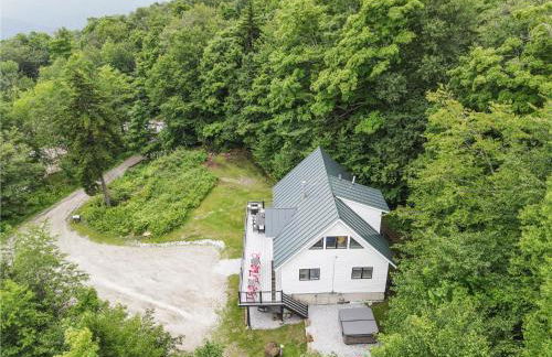 Premium 5 bedroom, pet friendly private home with hot tub 3 miles from the Skyship Bear - Foto 6