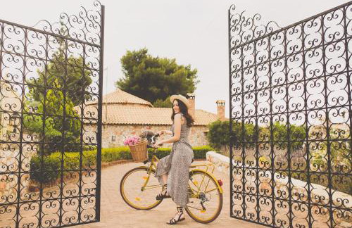 Vintage Stone House Where Calm Lives - Photo 17