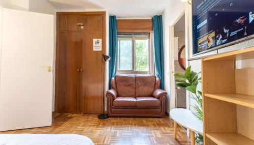 Apartamento Céntrico con solárium, WiFi y Metro cerca - Photo 5