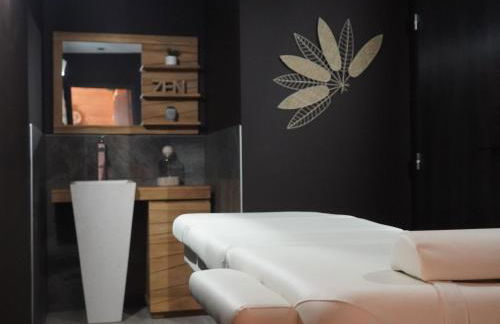 Lodge avec bain à remous privatif, proche du golf et piscine réservée - Confort et activités garanties - FR-1-582-373 - Foto 15