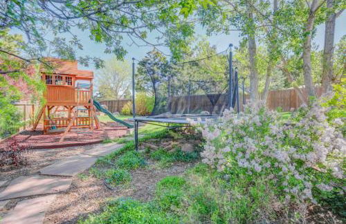 Deep Blue Spacious Escape w Hot Tub & Playground - Foto 60