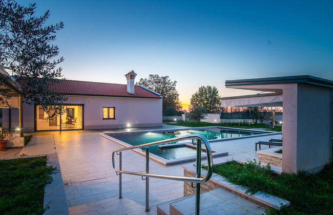 Beautiful Villa in Vrsar With Swimming Pool - Foto 13