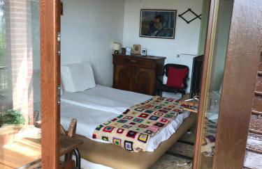 hilltop villa garden with great views - Foto 12