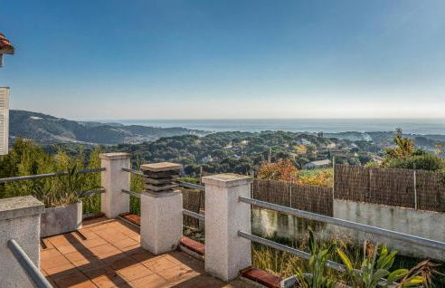 Gorgeous Home In Sant Cebrià De Vallalt - Foto 15