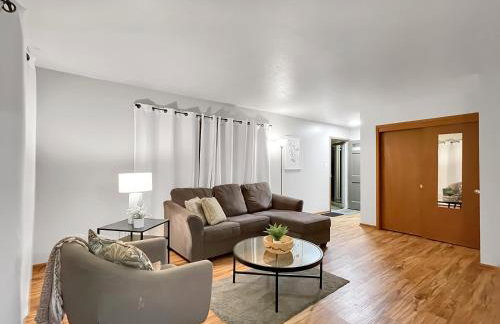 Family Friendly 3 BR 2 Bath Duplex Sleeps 9! - Foto 1