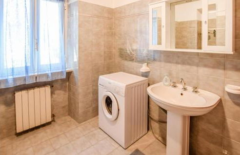 5 Bedroom Beautiful Home In Giove - Foto 36