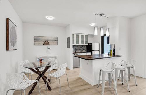 Stylish Retreat with Free Parking Great Location - Foto 6