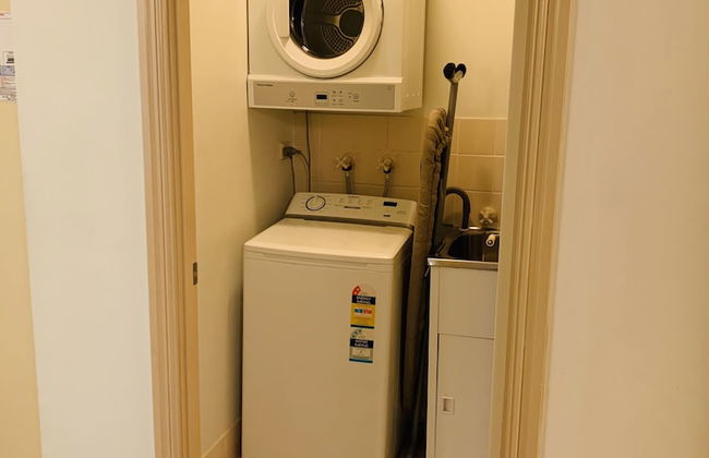 Royal Albert Hotel - Photo 33