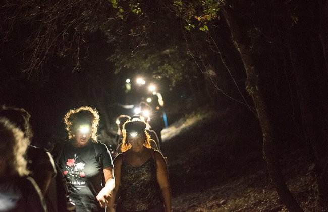 Caminata al atardecer Profitis Ilias Mountain - Foto 8