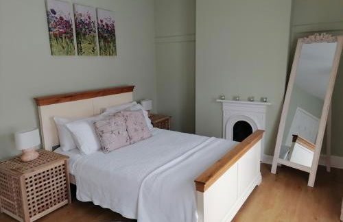 Tynant House- Cosy 3 bed house- Near City Centre and FREE parking - Foto 26