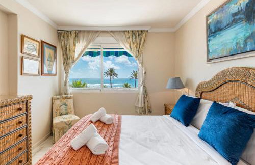 RgHost-Apartamento España en Paseo Marítimo - Foto 7