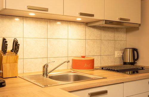 FEWO am Schwanseebad mit Garten - Ruhig, Familienfreundlich und Zentrumsnah - Foto 7