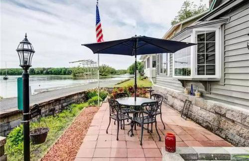 Riverside Cabin with Private Fishing Access! - Foto 3