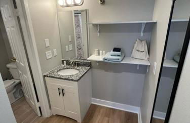 Aksarben Area 2 BD-2 BA by UNO - Foto 12