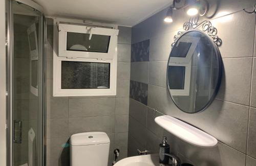 Awesome Home 3' from Metro (M3) Station Agia Paraskevi - Foto 35