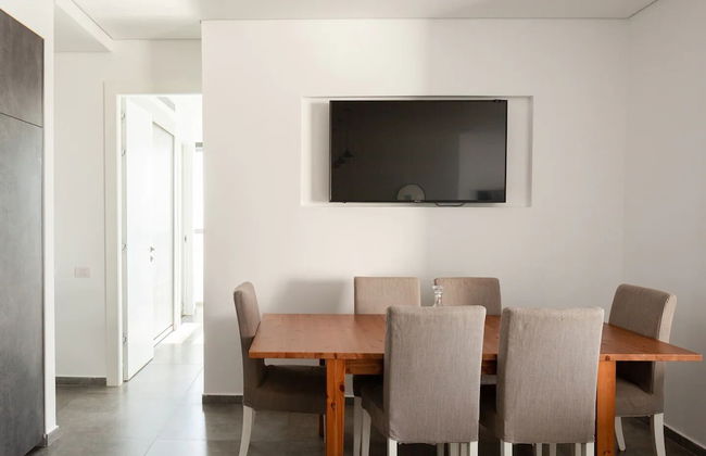 Luxury Penthouse on High Floor with Hot Tub - Foto 29