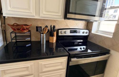 Sunny Miami Beach Getaway , Steps from the Ocean! - Foto 7