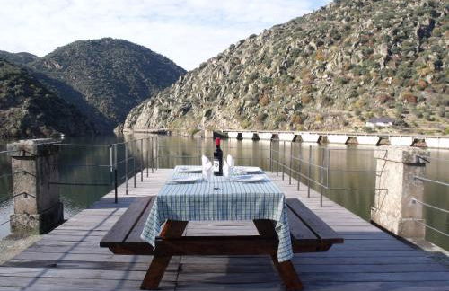 Douro Yacht Charter & Bungalows - Foto 23