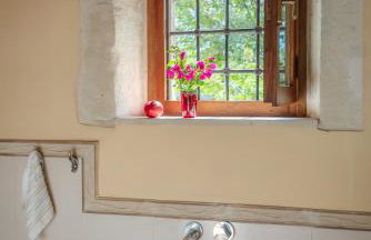 Nassibe Estate - Photo 52