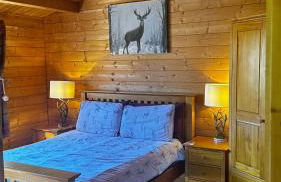 Lochinvar - Highland Log Cabin with Private Hot Tub - Photo 4