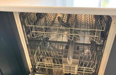 Ideal 4 Bed Home sleeps 7 Nr Middlebrook Stadium - Foto 67