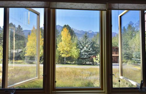 Gorgeous Jackson Hole Condo in Top location with Great Views and Private Deck with Barbeque! - Foto 14