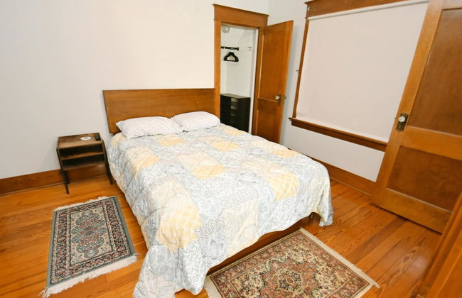 Updated Bungalow Steps to Notre Dame 410 - Foto 25