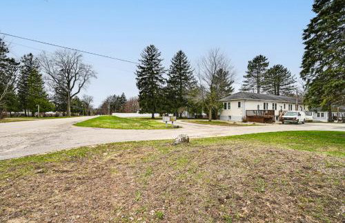 half Mi to Beach and Lake Michigan Condo with Pool! - Foto 22