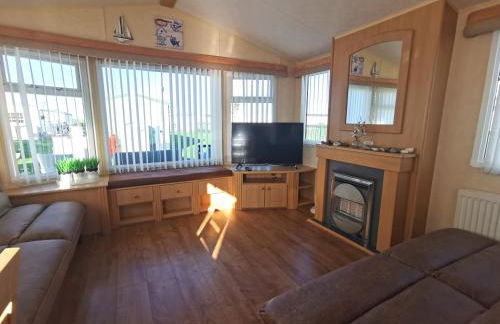 Sea and Mountain view Sunbeach Holiday Snowdonia - Photo 15