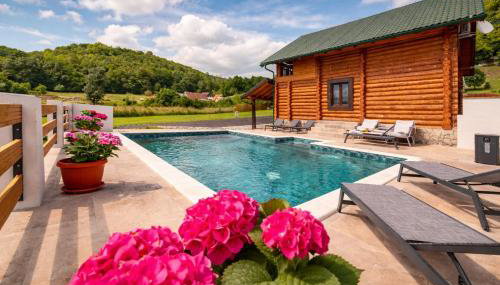 Log Cabin Valley - Private Villa with Pool - Foto 2