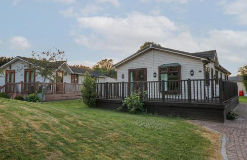 27 Brocklehurst - Photo 2