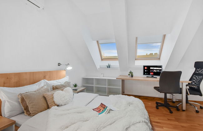 Attic Studio near Carol Park - Foto 7