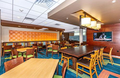 Starboard Point: Stunning Luxury Condo in the heart of DL! - Foto 63