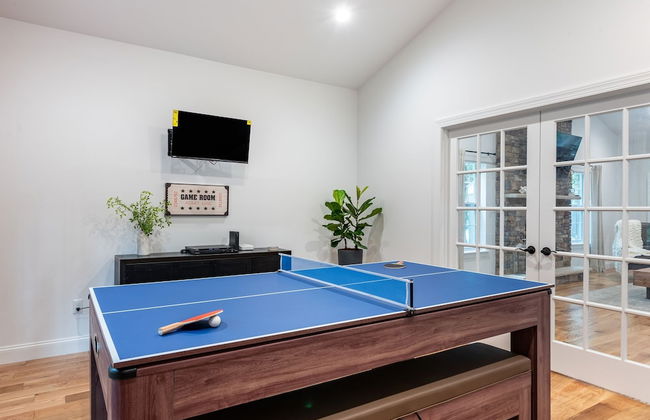 Luxuriously Lakeside by Avantstay Lakefront Retreat w Game Room - Foto 9