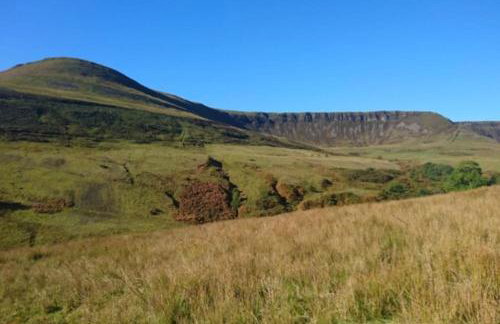 Welsh Miners Cottage Four Bedroom House - Foto 32