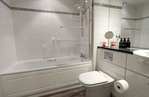 Parkgate 2 bed, private parking, Rosyth M90 - Photo 5