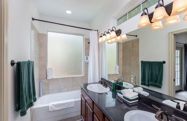 Upstay - East Austin Family Home - 5min From DT - Photo 10