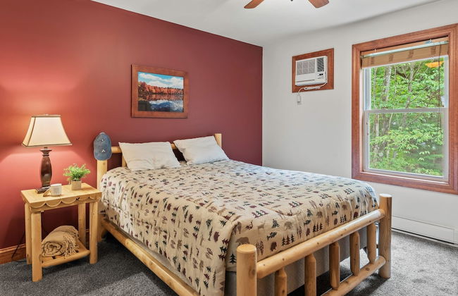 Bear Paw Lodge by Avantstay Hot Tub Deck Fire Pit - Foto 23