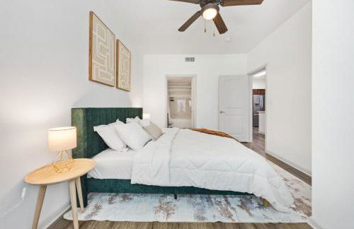 Brightshaven CoolSprings, Modern 1Bed with EV Parking in Frisco - Foto 6