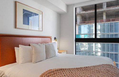 Downtown Condo w Roofpool & Gym - Foto 16