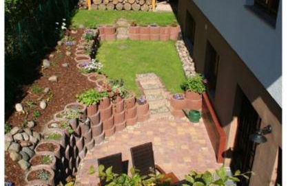 Premium Gruppenunterkunft fuer bis zu 25 Gaeste im Garten mit Badefass - Foto 4