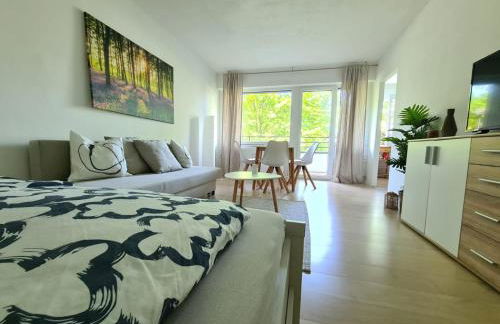 Gemütliche Wohnung, schnell in Köln, Messe, Stadion & Phantasialand - Foto 1