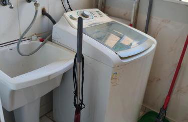 APARTAMENTO COM AR NA SALA e QUARTOS - Foto 18