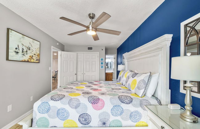 Phoenix II Beachfront Condos - Foto 2