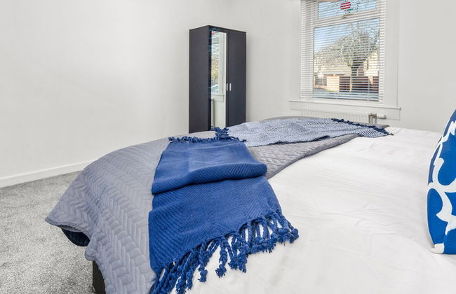 One Bedroom Apartment by Klass Living Serviced Accommodation Hamilton - Back'O'Barns Apartment With WiFi - Photo 3