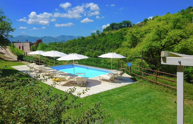 Spacious Villa With Pool in Fabriano Italy - Foto 70