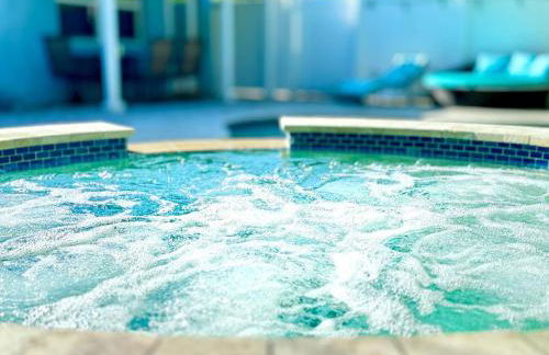 Private Luxe Pool Club Heated Spa - Foto 3