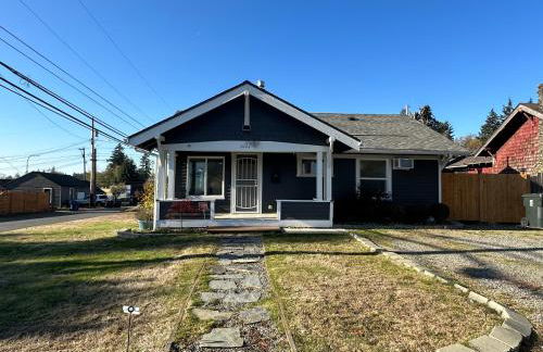 Cozy Home Conveniently Located with King Bed - Foto 2